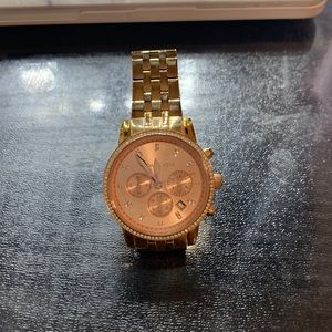 MICHAEL KORS ROSE GOLD WATCH